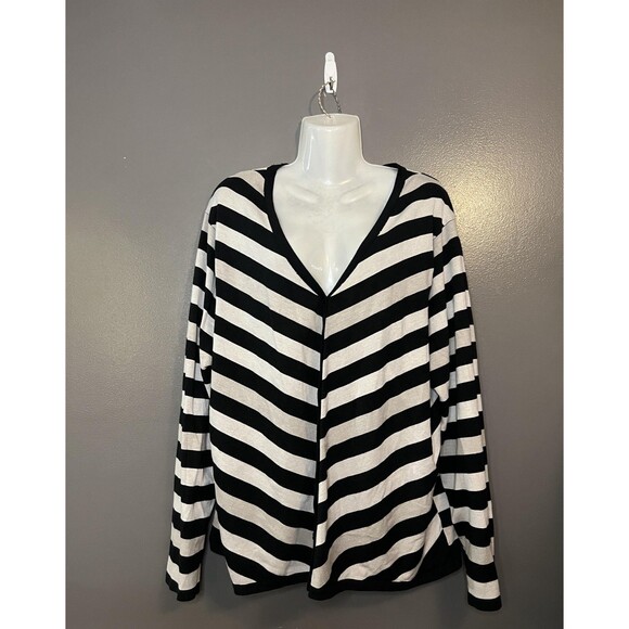 Sandra Woman Sweater Top Womens Black White Striped V Neck Button Long Sleeve - Picture 1 of 6